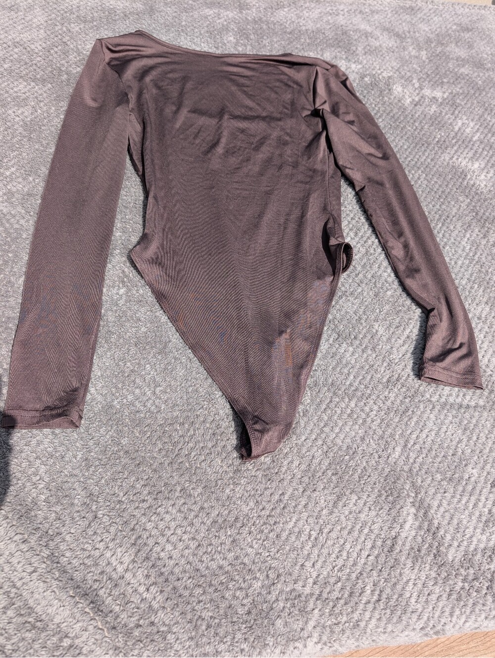 SHEIN Brown Long Sleeve Bodysuit Women's Size Small Stretch Casual - Picture 3 of 3